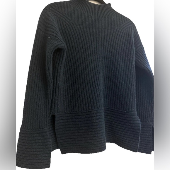 Women Club Monaco Cashmere Navy Dark Greenish Size Medium High Neck, Split Arm - Picture 1 of 5